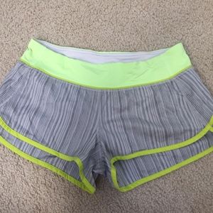 Lululemon Speed Up Short size 6